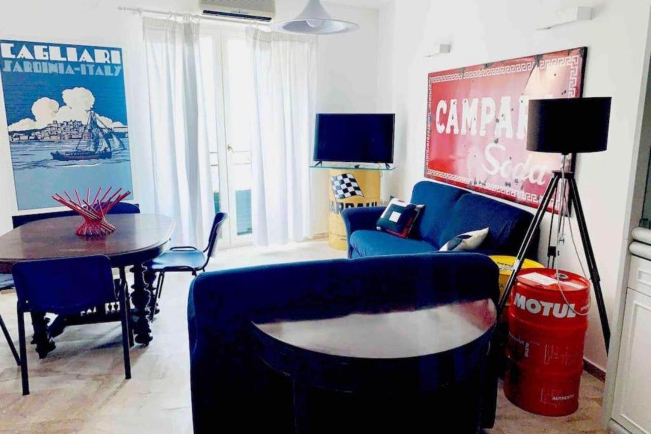 Appartamento Cagliari Centro Con Vista Sul Porto Bagian luar foto